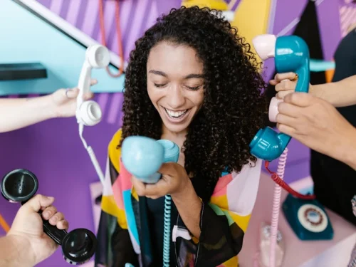 19 Mart Balık Kadını: Neptün'ün Sezgisel Gücü ve Sabit Grup Yönetimi Potansiyeli