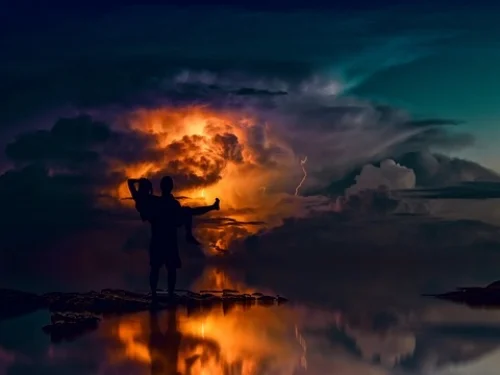 20 Temmuz Doğum Haritasının Sırları: Yükselen Burç, Kardinal Enerji ve Ay'ın Derin Yönetimi