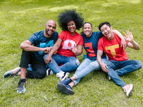 Özgürlüğün İki Katı: 25 Kasım Yay Burcu Kadını ve Sagittarius Yükseleninin Derin Analizi