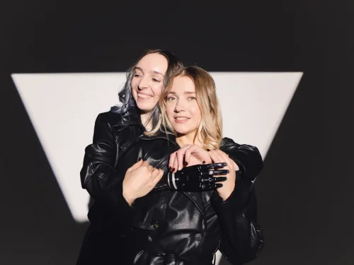 25 Mayıs Doğum Haritası Analizi: İkizler Burcu Kadınının Zihinsel Derinliği ve Denge Arayışı