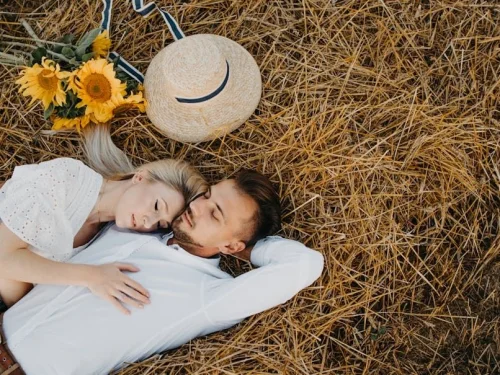 30 Mayıs Doğum Haritası: Merkür Yönetiminde Değişken Enerjinin Sırları ve Yükselenin Önemi